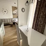 公寓式酒店 под наем с208 в афродита гарденс 阳光海滩