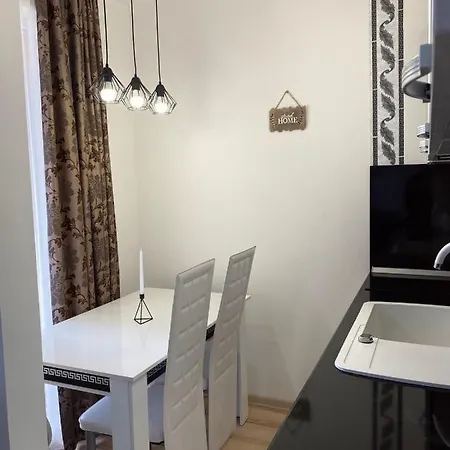 公寓式酒店 под наем с208 в афродита гарденс