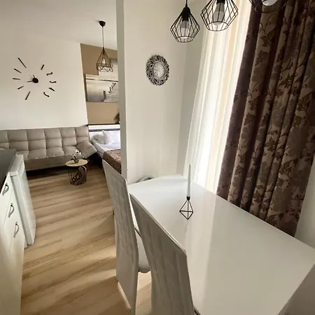 شقة فندقية под наем с208 в афродита гарденс ساني بيتش